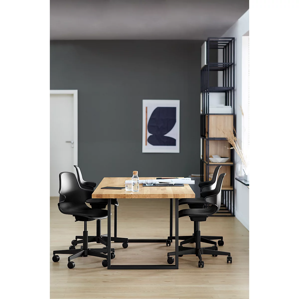 Konferenztisch FRED, Rechteck, Bügelfuß, B 1800 X H 750 Mm, Wildeiche Massiv/schwarz 3 Konferenztisch FRED, Rechteck, Bügelfuß, B 1800 X H 750 Mm, Wildeiche Massiv/schwarz – Bild 3