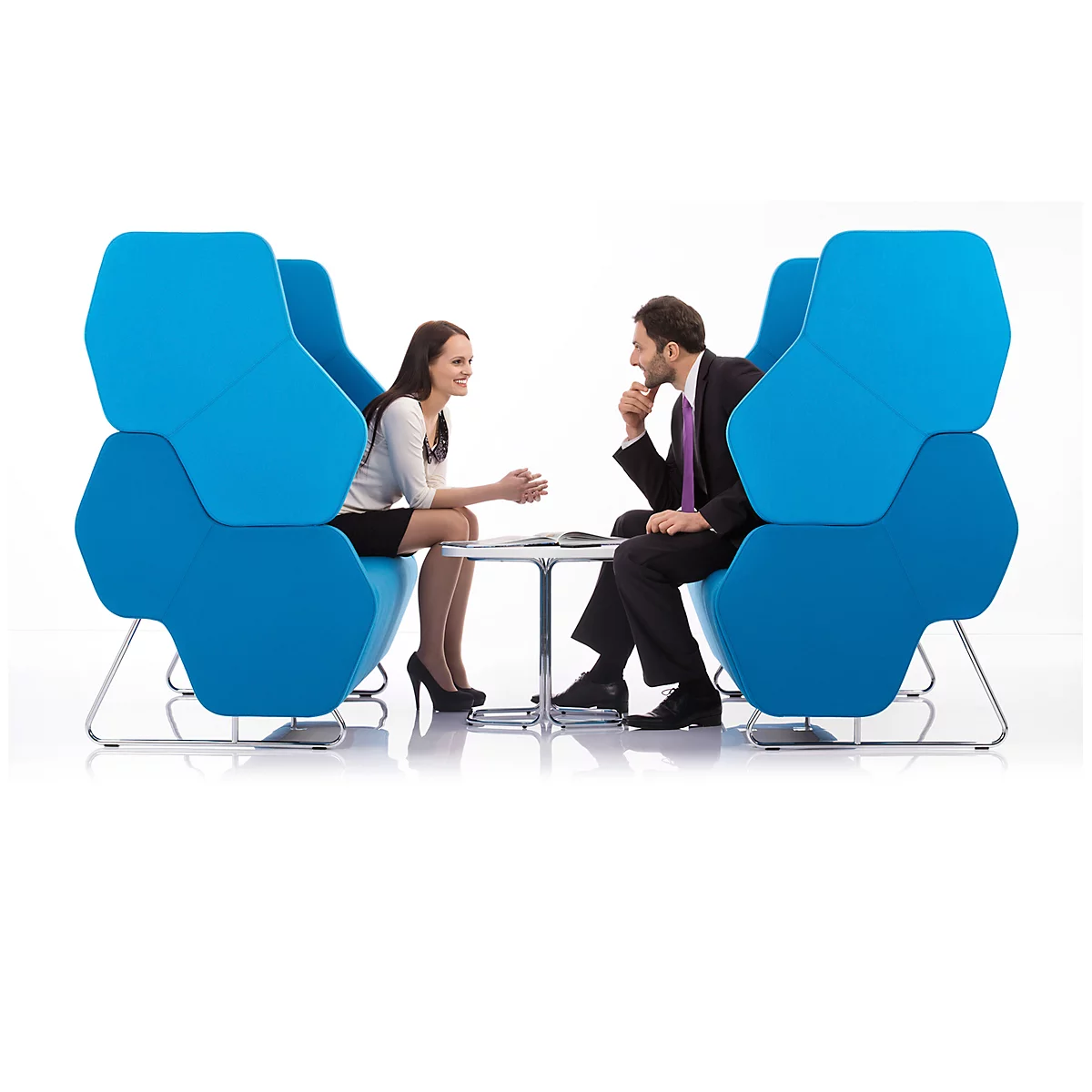 Lounge FORUM Ein-Sitzer Mit Niedriger Rückenlehne Und Armlehnen 8 Lounge FORUM Ein-Sitzer Mit Niedriger Rückenlehne Und Armlehnen – Bild 8