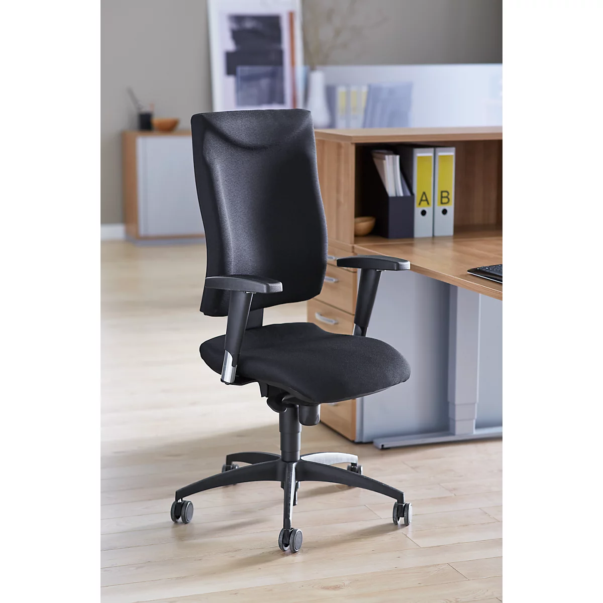 Schäfer Shop Pure Bürostuhl SSI PROLINE P1 Clean, Mit Armlehnen, Punktsynchronmechanik, Bandscheibensitz, Antibakterieller Bezug, Schwarz 2 Schäfer Shop Pure Bürostuhl SSI PROLINE P1 Clean, Mit Armlehnen, Punktsynchronmechanik, Bandscheibensitz, Antibakterieller Bezug, Schwarz – Bild 2