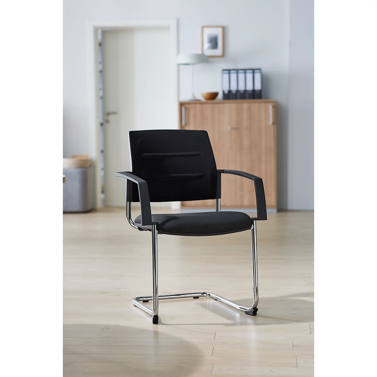 Schäfer Shop Select Freischwinger SSI Proline Visit S2, Ergonomisch, Armlehnen, Stapelbar Bis 4 Stück, B 480 X T 480 X H 480 Mm, Schwarz/schwarz 2 Schäfer Shop Select Freischwinger SSI Proline Visit S2, Ergonomisch, Armlehnen, Stapelbar Bis 4 Stück, B 480 X T 480 X H 480 Mm, Schwarz/schwarz – Bild 2