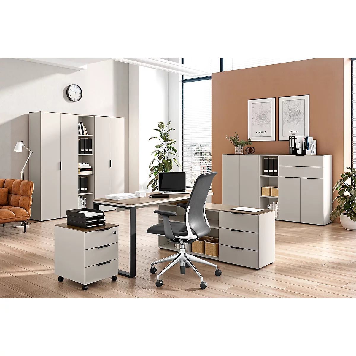 Schreibtisch Ancona, Bügelfuß, Sideboard, B 1450 X T 603/1460 X H 740 Mm, Nussbaum/Kaschmir 3 Schreibtisch Ancona, Bügelfuß, Sideboard, B 1450 X T 603/1460 X H 740 Mm, Nussbaum/Kaschmir – Bild 3